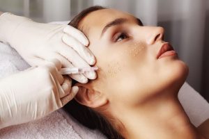 Мезотерапия лица: популярная косметологическая процедура